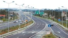 Vietnam's Longest Expressway opens