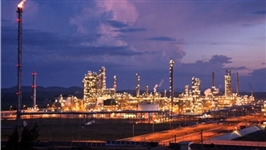 Vietnam becomes attractive oil refinery option